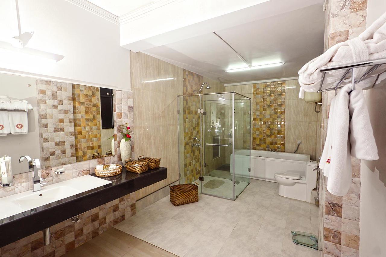 De Oriental Grand Hotel Kohima Esterno foto