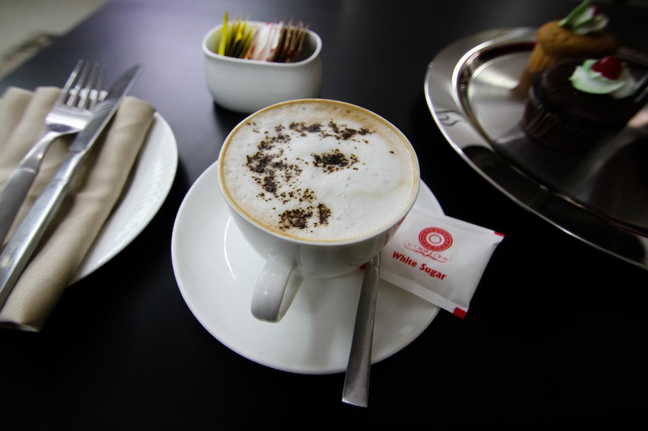 De Oriental Grand Hotel Kohima Esterno foto